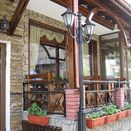 Spartak Family Hotel 斯莫梁 外观 照片