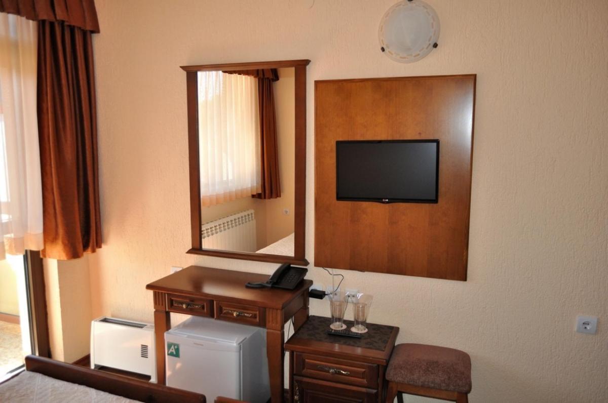 Spartak Family Hotel 斯莫梁 外观 照片