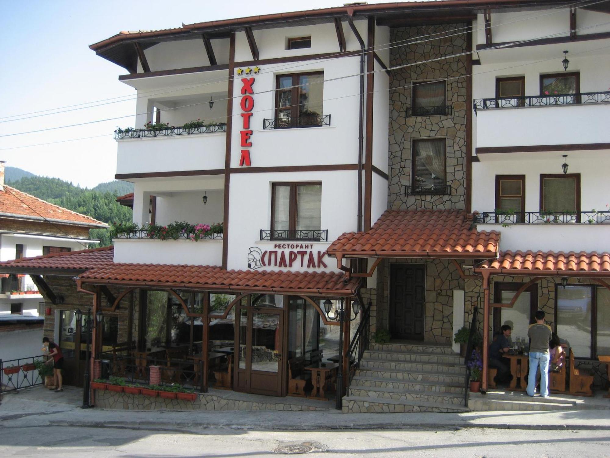 Spartak Family Hotel 斯莫梁 外观 照片