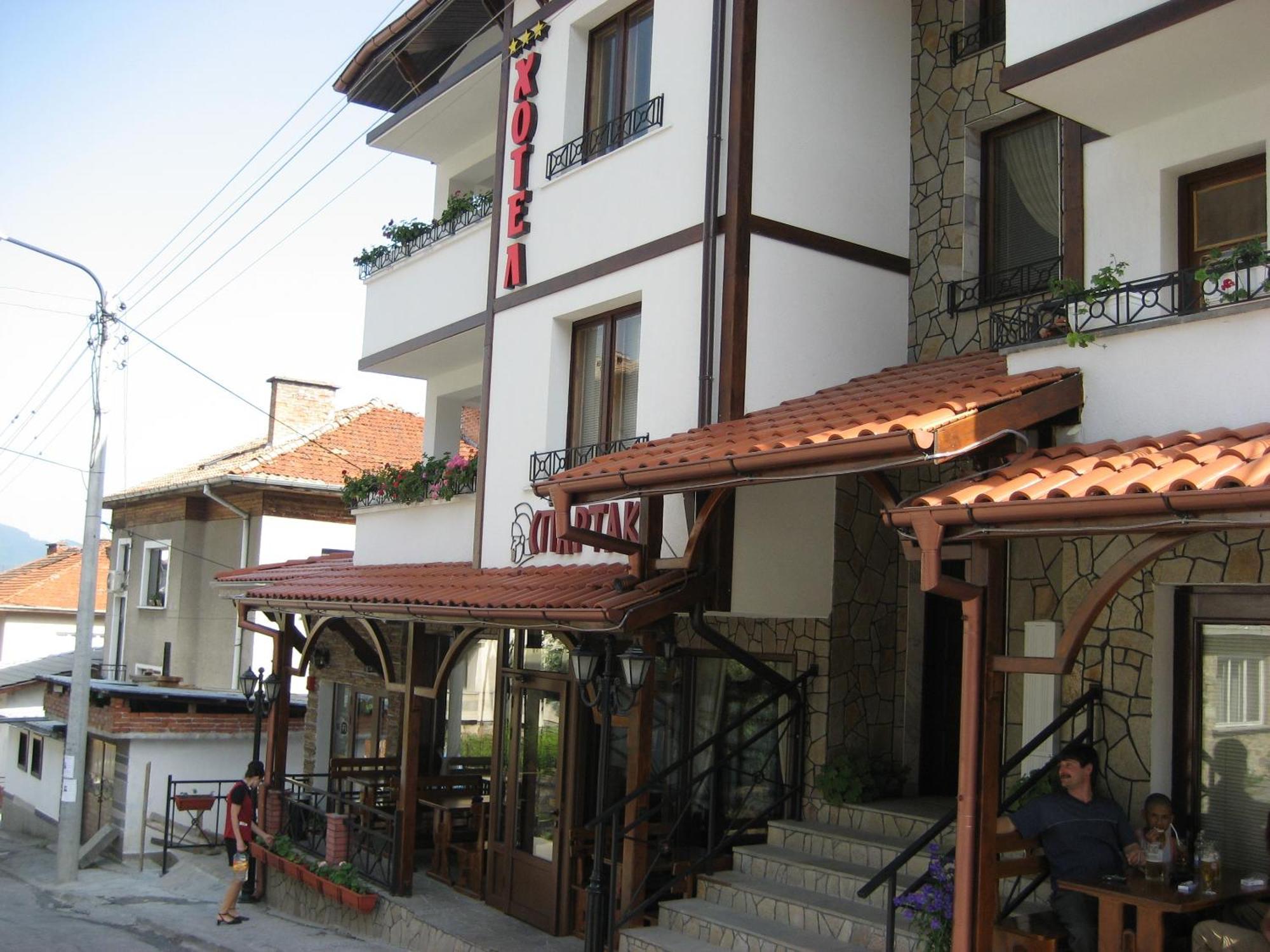 Spartak Family Hotel 斯莫梁 外观 照片