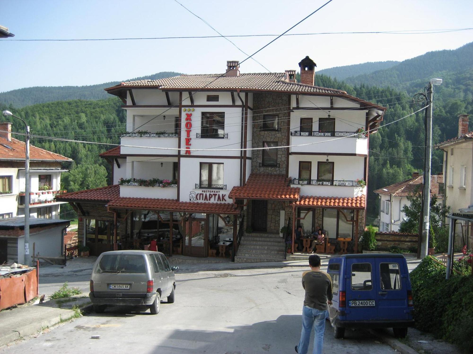 Spartak Family Hotel 斯莫梁 外观 照片