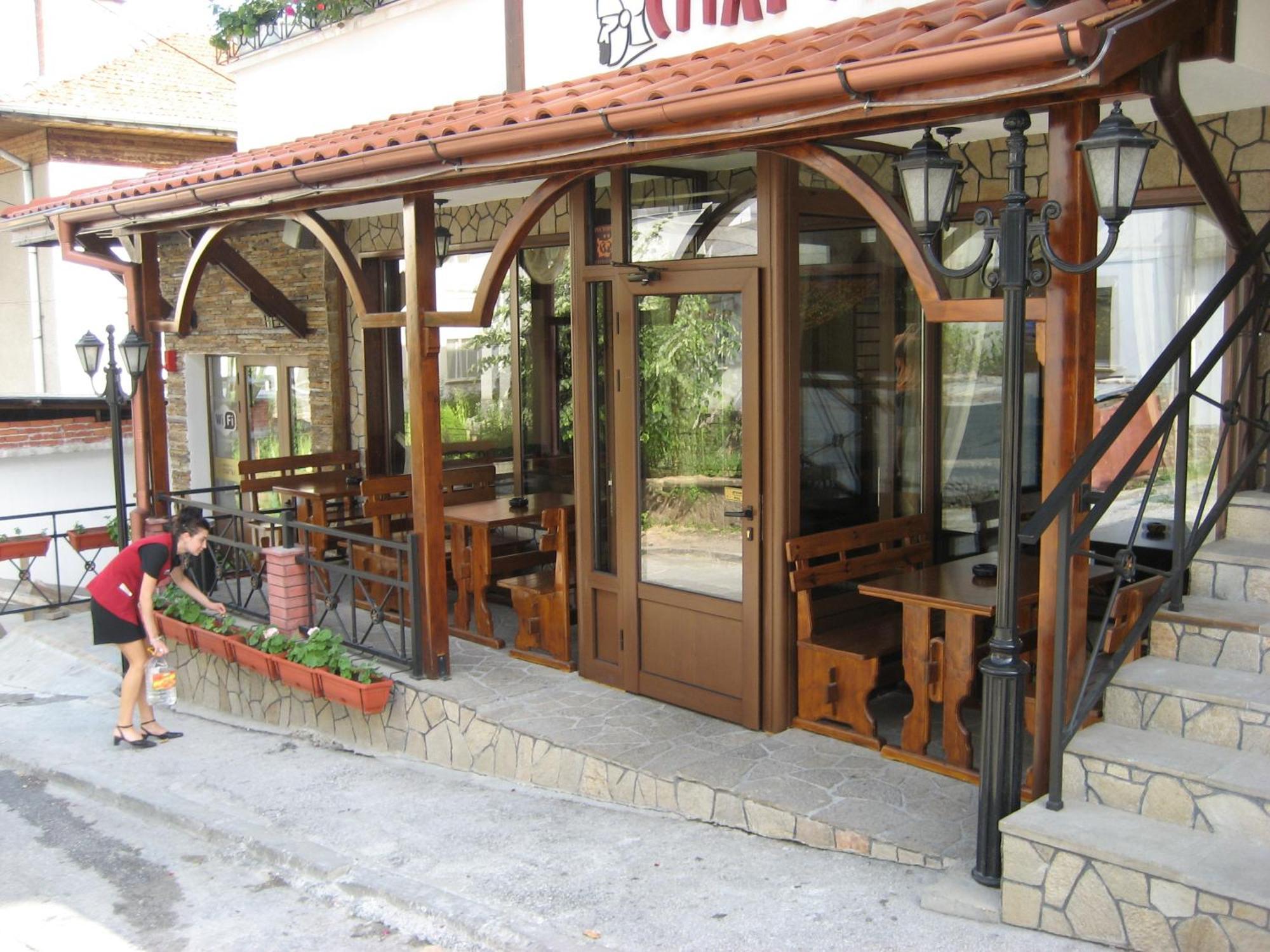Spartak Family Hotel 斯莫梁 外观 照片