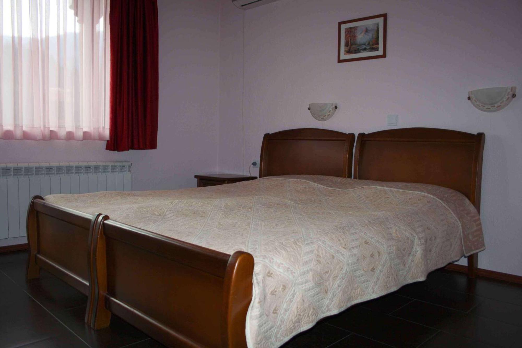 Spartak Family Hotel 斯莫梁 客房 照片
