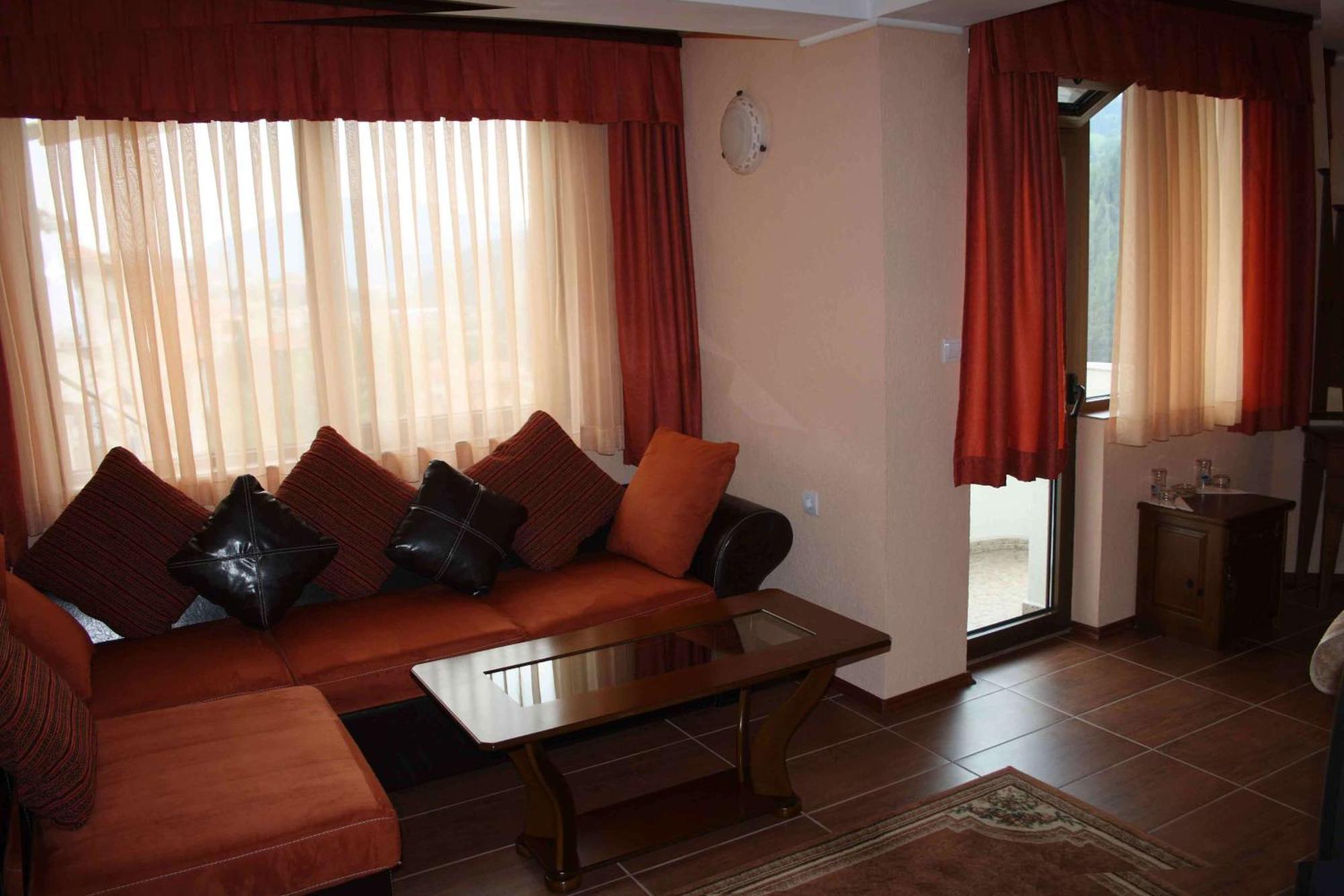 Spartak Family Hotel 斯莫梁 客房 照片